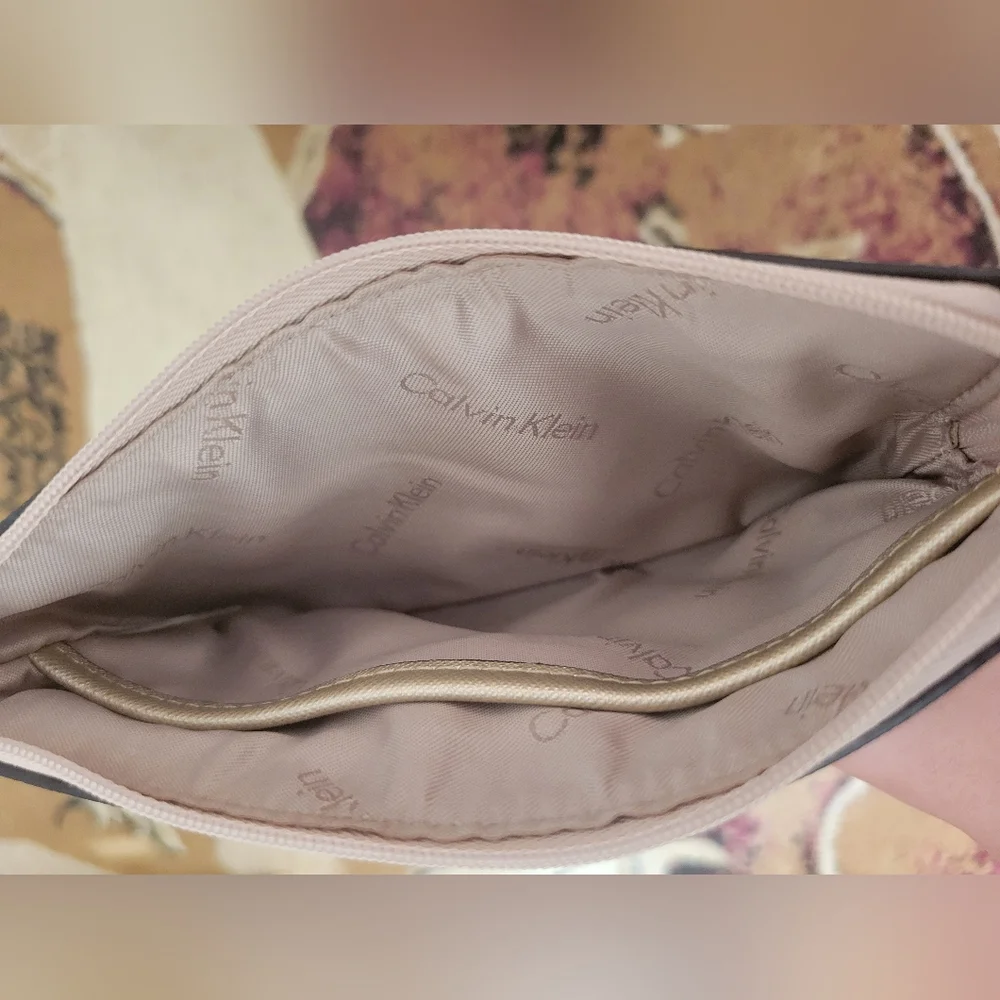 Calvin Klein pre loved